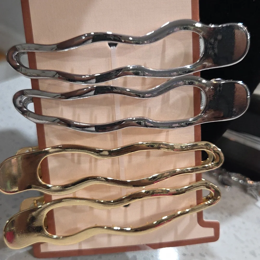 💛▪️Camila Coelho ▪️Elegant Gold and Silver Set Of 4 Metal Large  Hair Clips